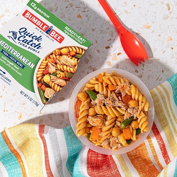 BUMBLE BEE QUICK CATCH MEDITERRANEAN PASTA, WILD CAUGHT TUNA AND PASTA BOWL, 6 OZ (PACK OF 1) – READY TO ENJOY, SPORK INCLUDED – 14G PROTEIN PER SERVING – NO ARTIFICIAL FLAVORS – GOOD SOURCE OF FIBER