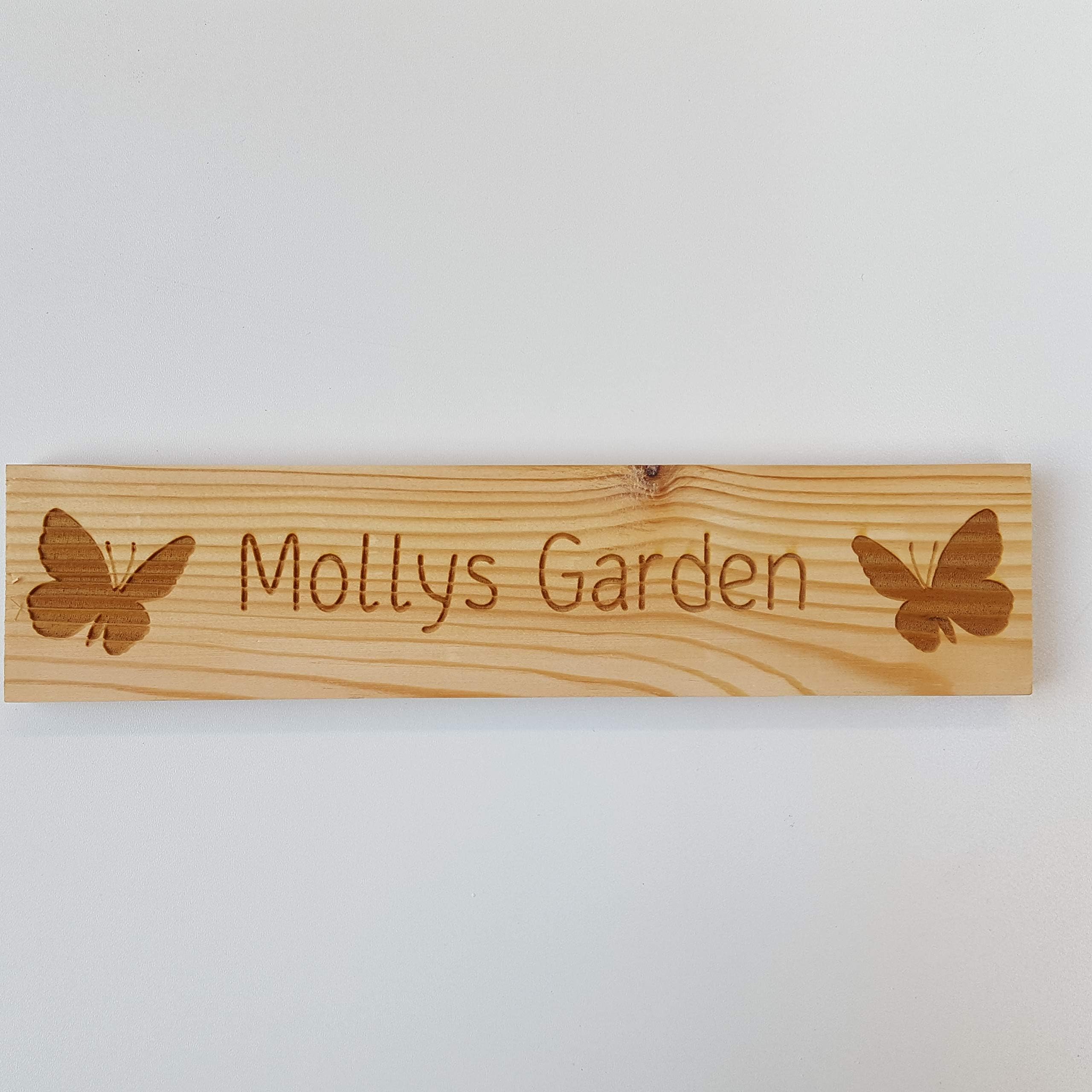 Personalised wooden plaque/sign bespoke childs bedroom door/custom text -Butterflies