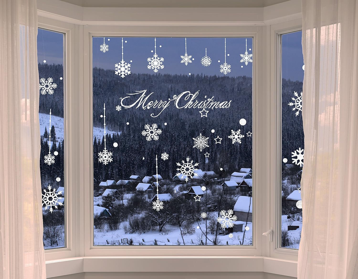100er Set Schneeflocken Weihnachtsdeko Fenster Bilder Statisch Haftende Pvc Aufkleber Als Fensterdeko Mit Schneekristallen Und Weihnachten Schneesternen Wiederverwendbar Mit 50mm Durchmesser Amazon De Kuche Haushalt