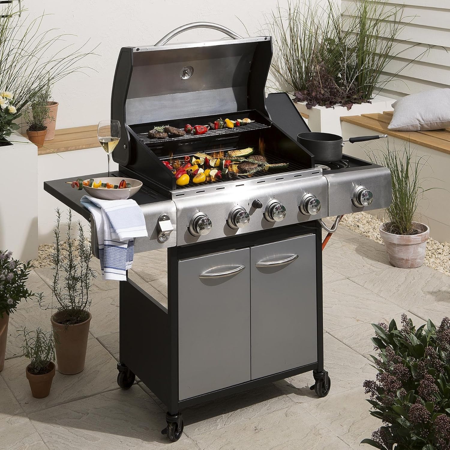 Tesco NEW Premium 4 Burner Gas BBQ with 