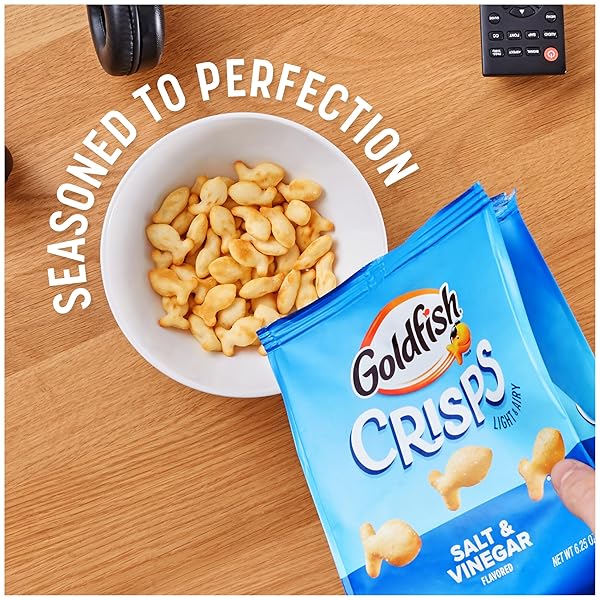GOLDFISH CRISPS SALT & VINEGAR FLAVORED BAKED CHIP CRACKER SNACKS, 6.25 OZ BAG