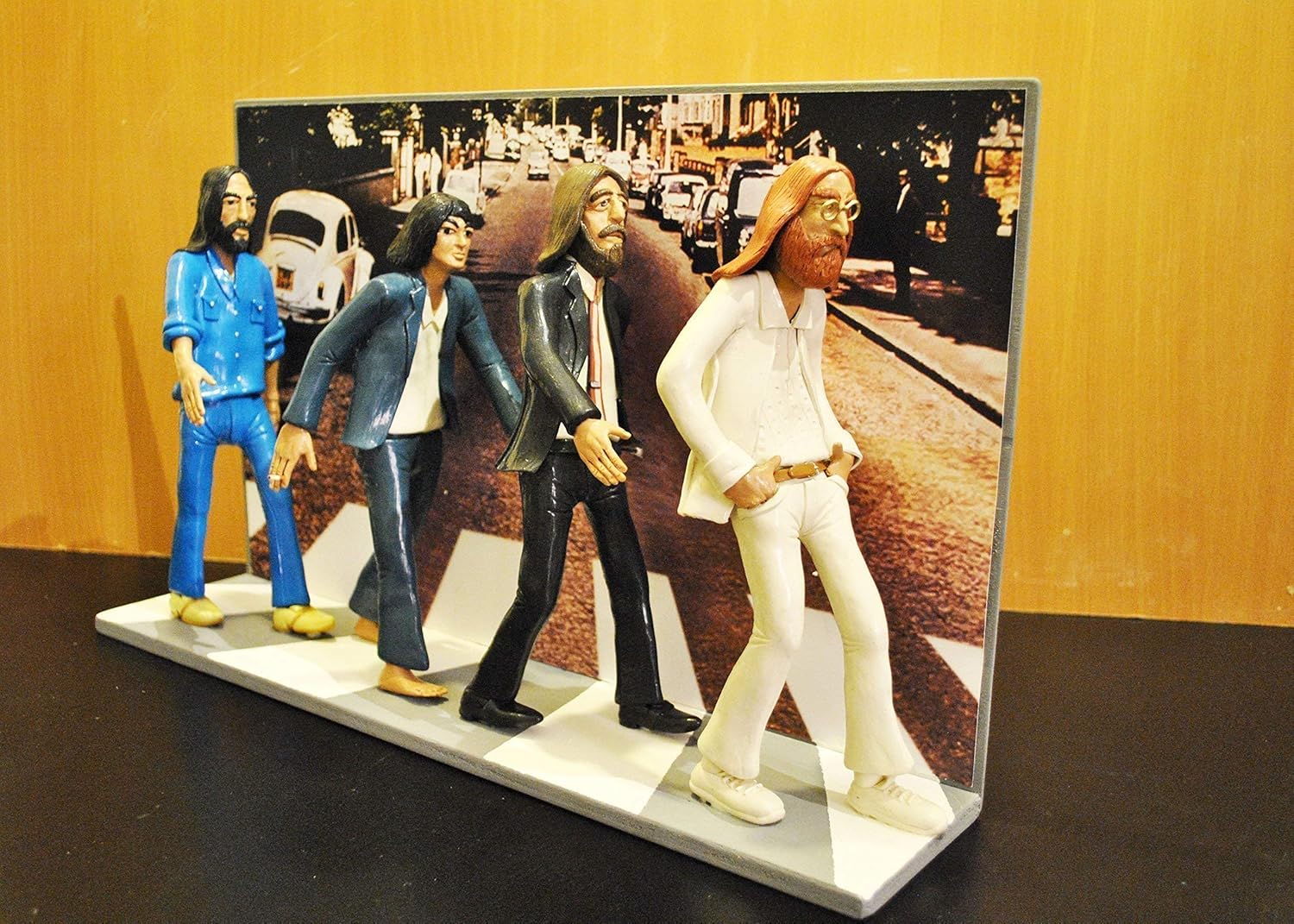 Figurine Action Figures THE BEATLES AVEC CONTEXTE DE ABBEY ROAD