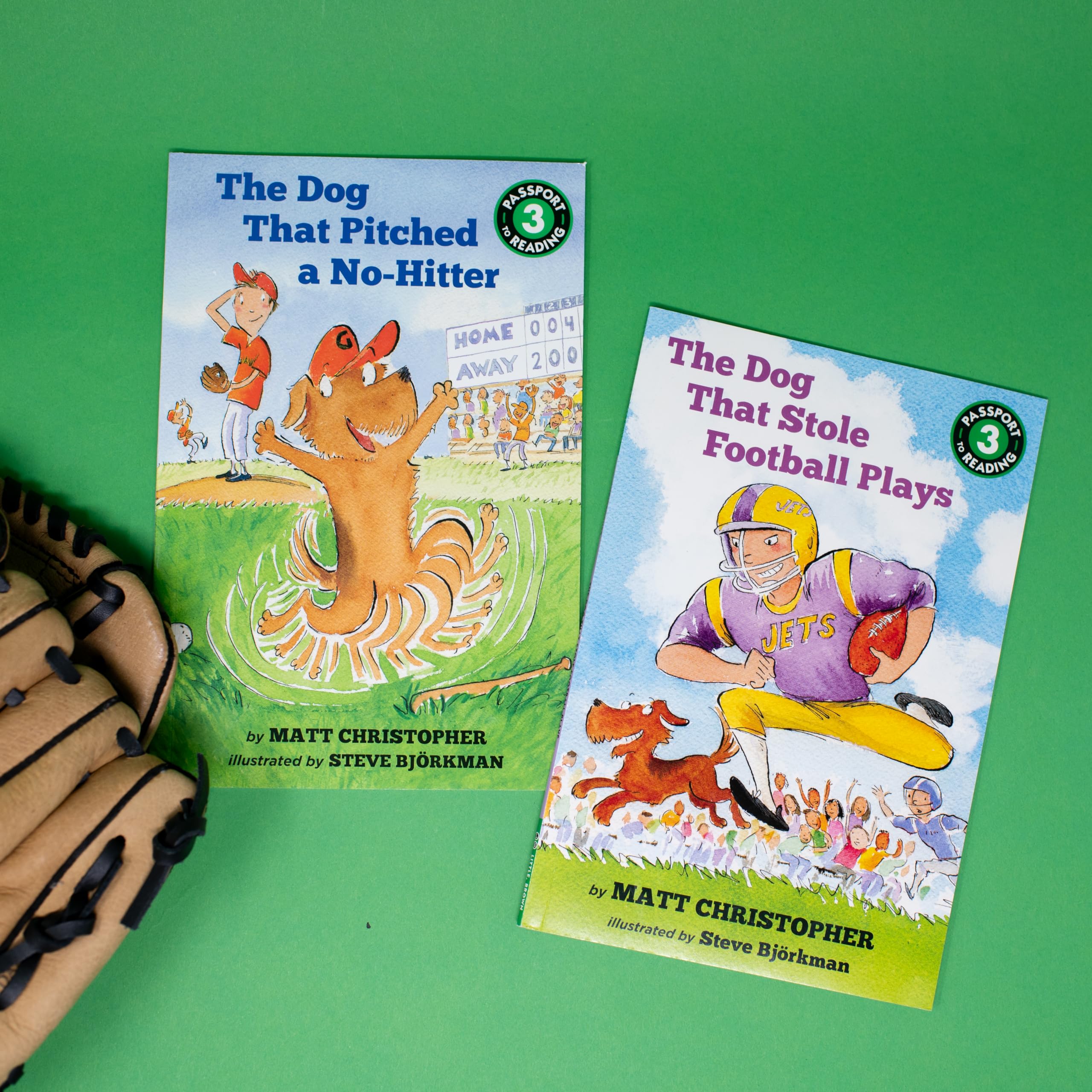 The Dog That Stole Football Plays (Passport to Reading Level 3, 1) The Dog That Stole Football Plays (Passport to Reading Level 3, 1) Paperback Kindle Edition with Audio/Video Hardcover