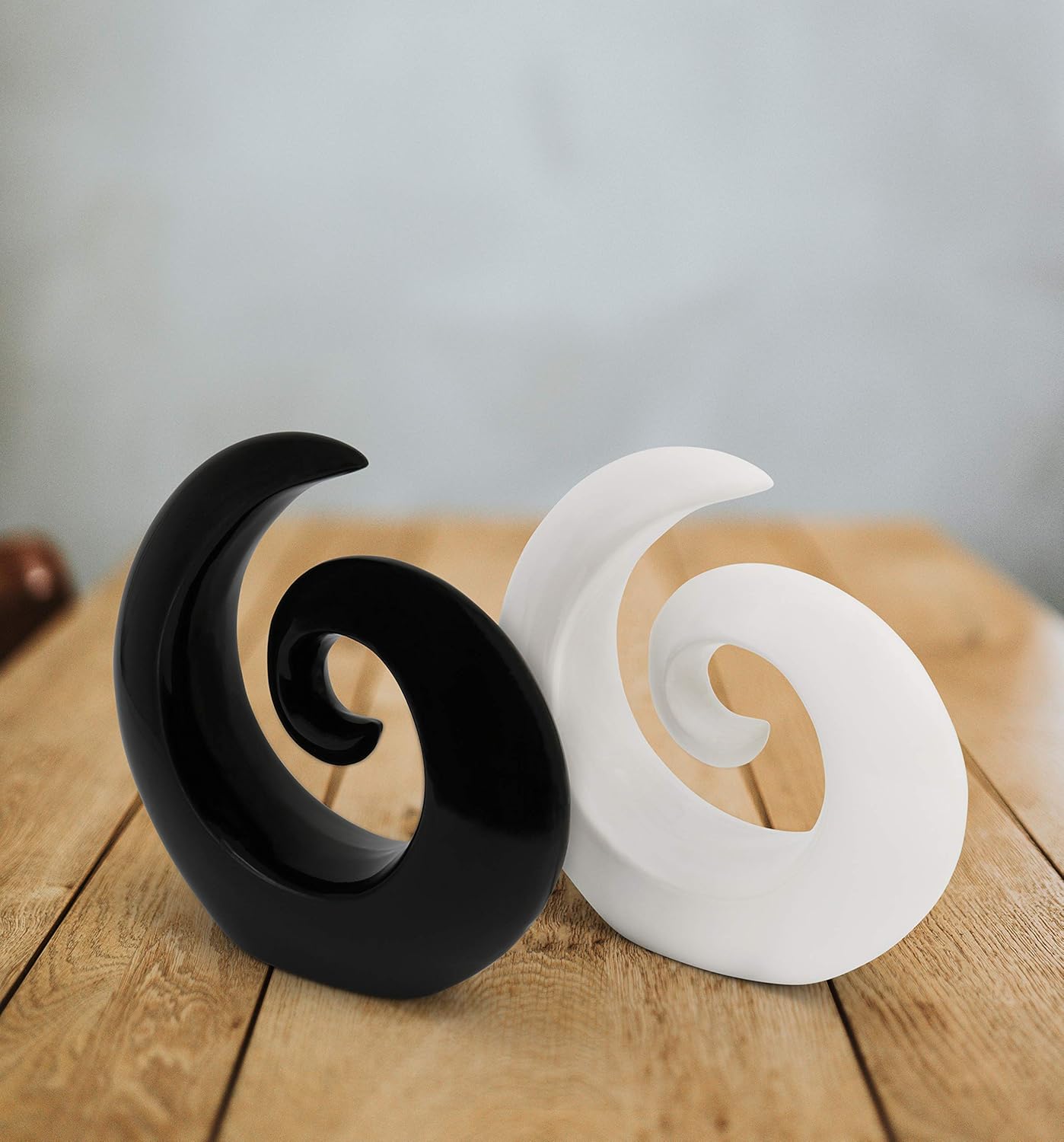 Stylish pair of ceramic sculptures - modern decoration in black & white - deco sculpture - each figurine 16cm high - Image 4