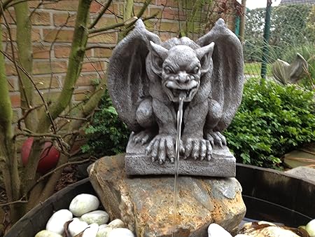 Gartenfigur Wasserspeier Gargoyle Figur Steinfigur Fur Garten Deko Koi Teich Amazon De Garten