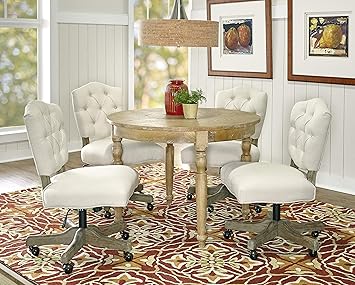 Amazon Com Belfort Round Table In Light Natural Brown Tables