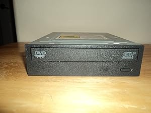 Samsung TS-H492 52x32x52 CD-RW/16x DVD-ROM IDE Drive (Black)