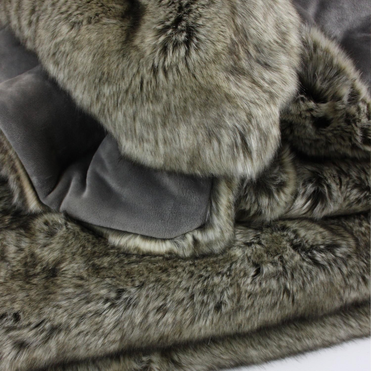 Gözze - Throw/Blanket, Smart Fur Look, Wolf Design, 150 x 200 cm - Grey - Image 5