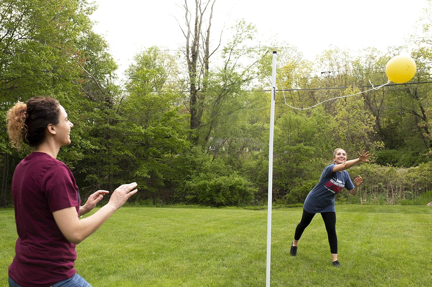 Franklin Sports Tetherball - Tetherball Ball, Rope and Pole Set - Portable Steel Tetherball Set with Easy Assembly - Classic Outdoor Game : Tetherball Equipment : Sports & Outdoors