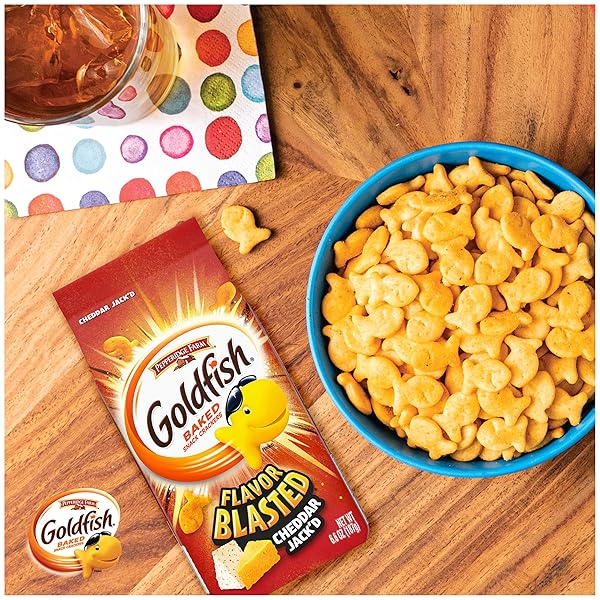 GOLDFISH FLAVOR BLASTED CHEDDAR JACK’D CRACKERS, SNACK CRACKERS, 6.6 OZ BAG