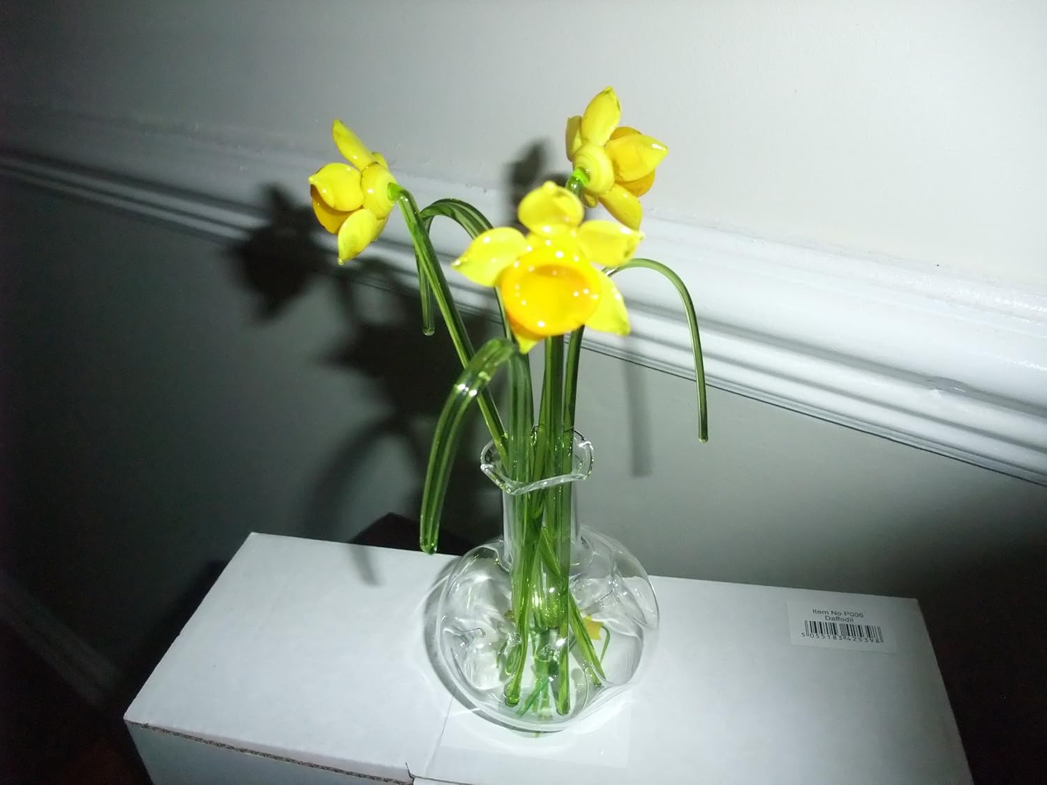 Lyndas Gifts Glass flowers gift in a vase Daffodils, Yellow,green, 6 inches (Daffodils and Grass), 3 inches (Vase) - Image 3