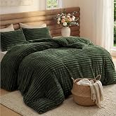 Bedsure Large Queen Fluffy Comforter Set, Cozy Fleece Olive Green Bedding | Ultrasoft Ribbed Flannel Comforter, Fall &amp; Winter Warm Bedding Set, Gift for Women, Room Decor Aesthetic, OEKO