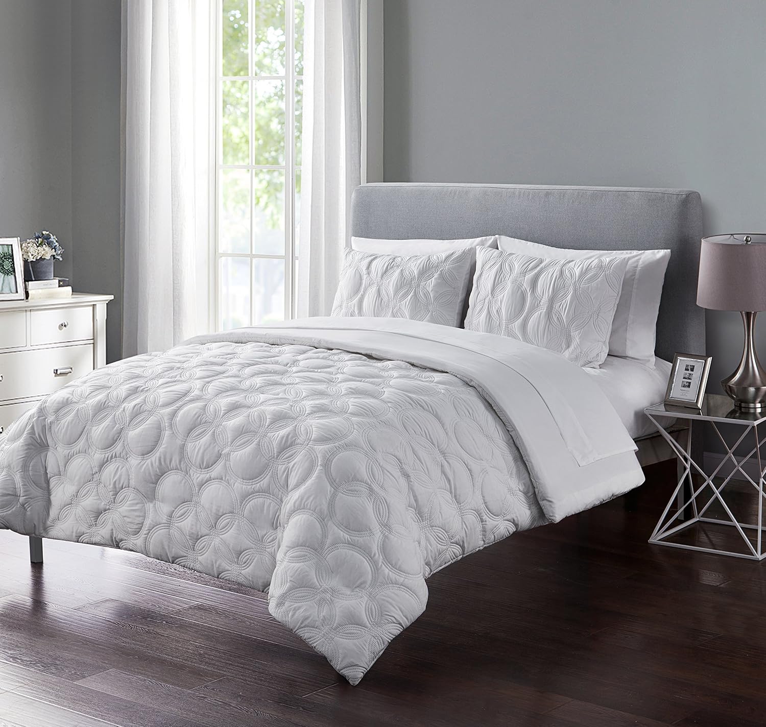 VCNY Home Atoll Embossed 7 Piece Bed-in-A-Bag Comforter Set, Queen, White