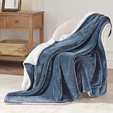 Bedsure Sherpa Fleece Throw Blanket 130x150cm Slate Blue view 3
