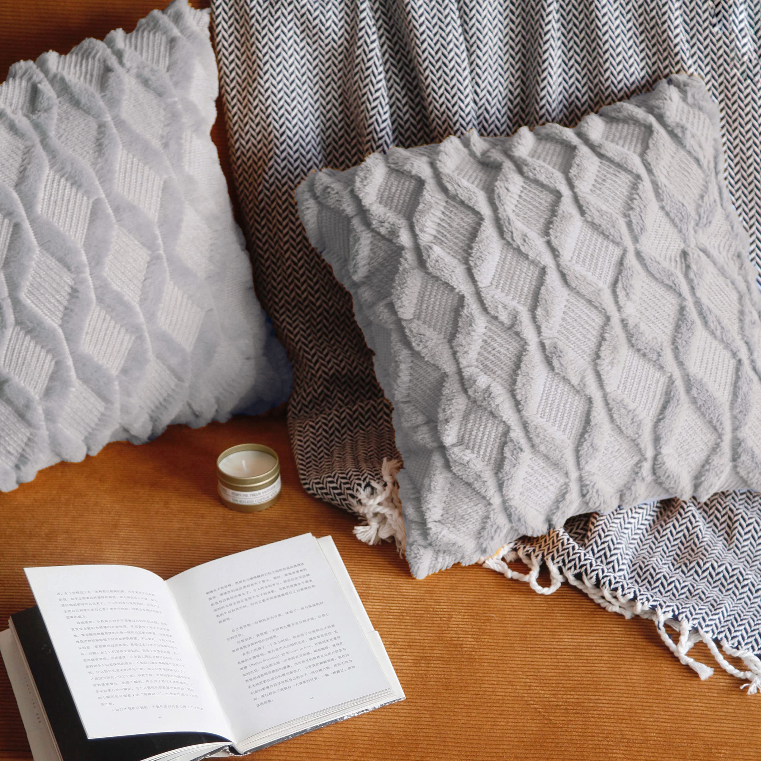 Pagnanno. Set of 2 Soft Velvet Cushion Covers 45x45cm(18x18 Inches) Fluff Throw Pillowcases Square Cushion Covers for Chairs,living room,bedroom with Invisible Zipper (18"x18" (Pack of 2), Light Grey)