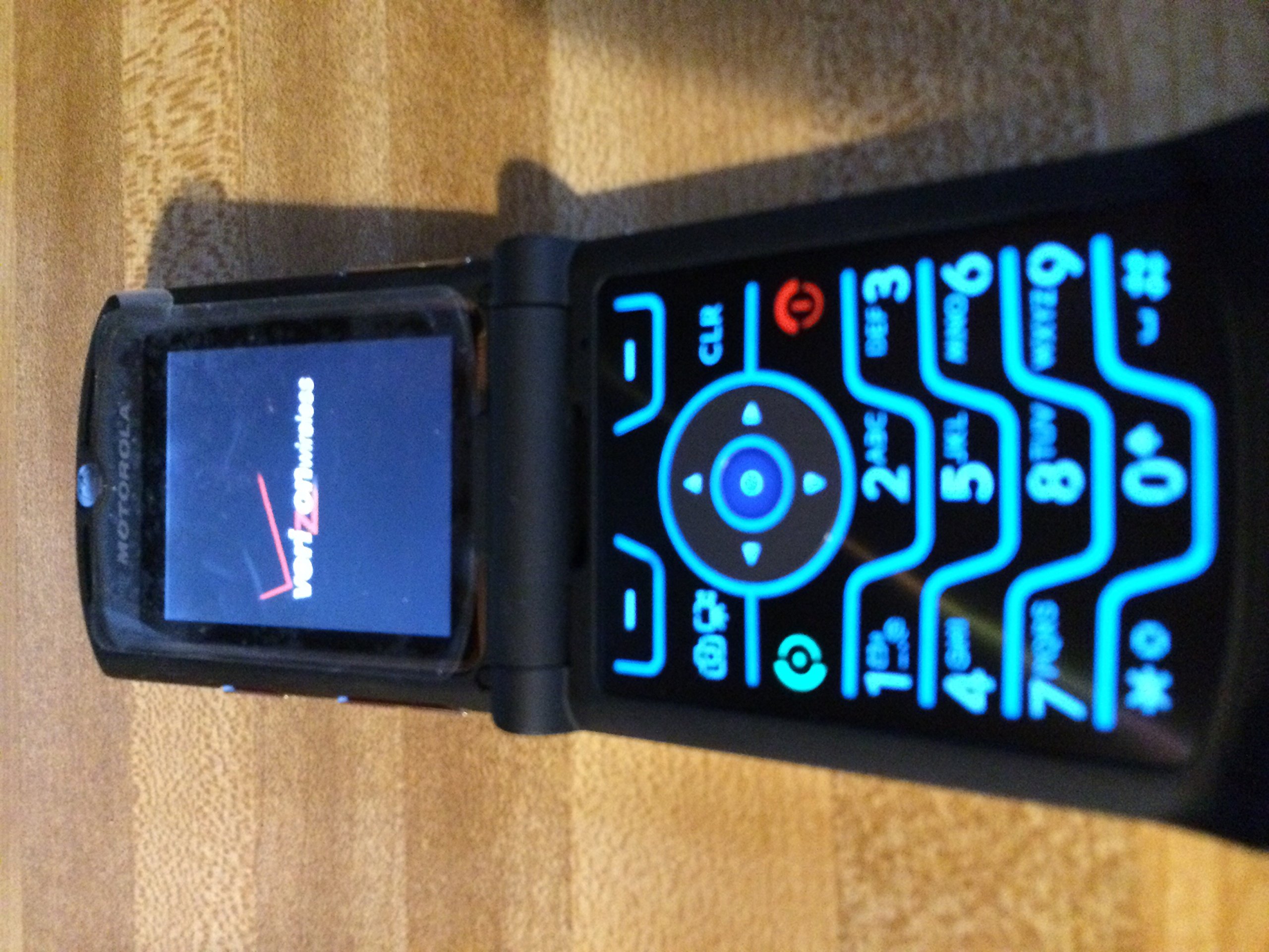 Galleon Verizon Wireless Motorola RAZR V3m Silver