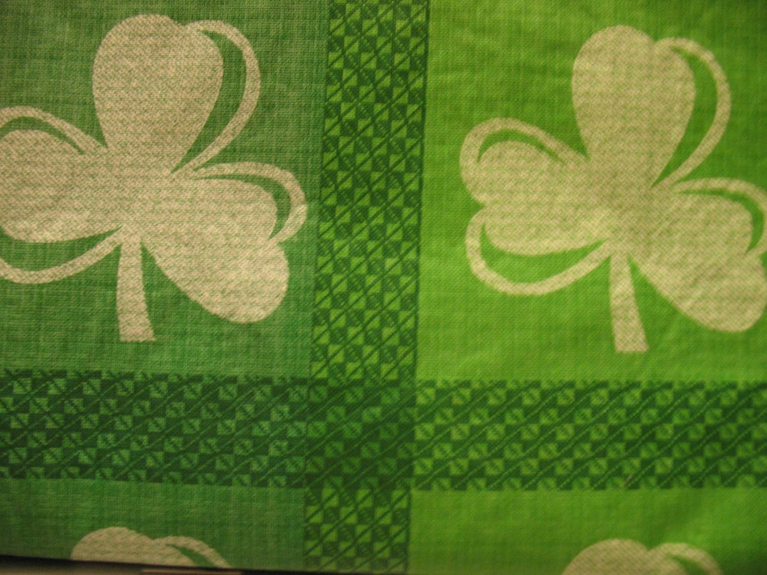 ST PATRICK'S DAY TABLECLOTH OBLONG 52 X 70 VINYL W/ FLANNEL