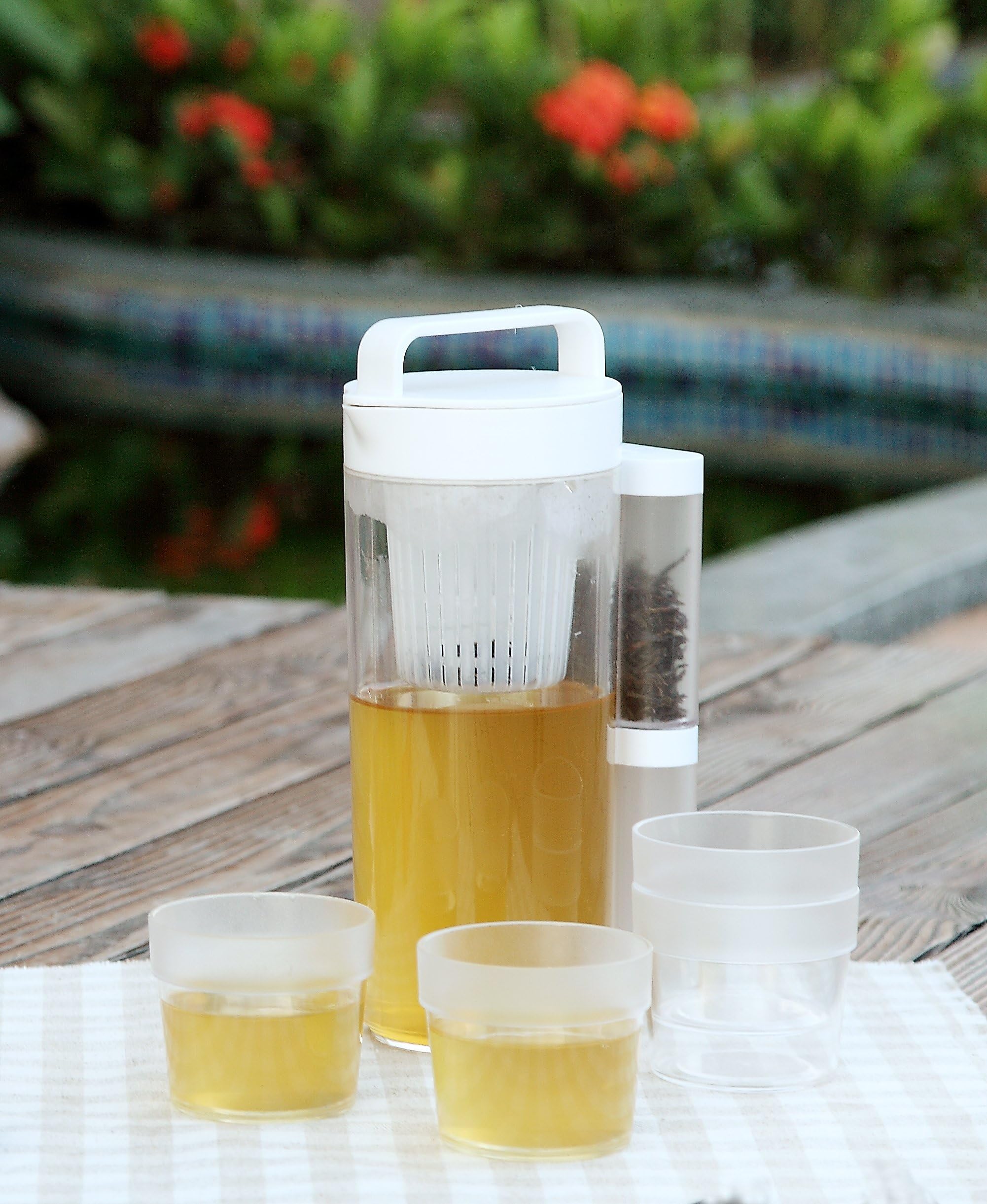 Estaly Tea Maker Fruit Infusion Water Pitcher and 4 Stacking Cups, 1 Liter - 2 Storage Removable Container Canister Handle, Air-Tight Seal Lid BPA-Free Camping Sports Picnic Travel Infuser, Dishwasher Freezer Safe Reusable Thermo Plastic Bottle