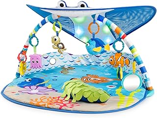 Bright Starts, Disney Baby, Findet Nemo Spieldecke mit Spielbogen, Lichtern und mehr als 20 Minuten Melodien, einer Dorie Fingerpuppe und vielem mehr
