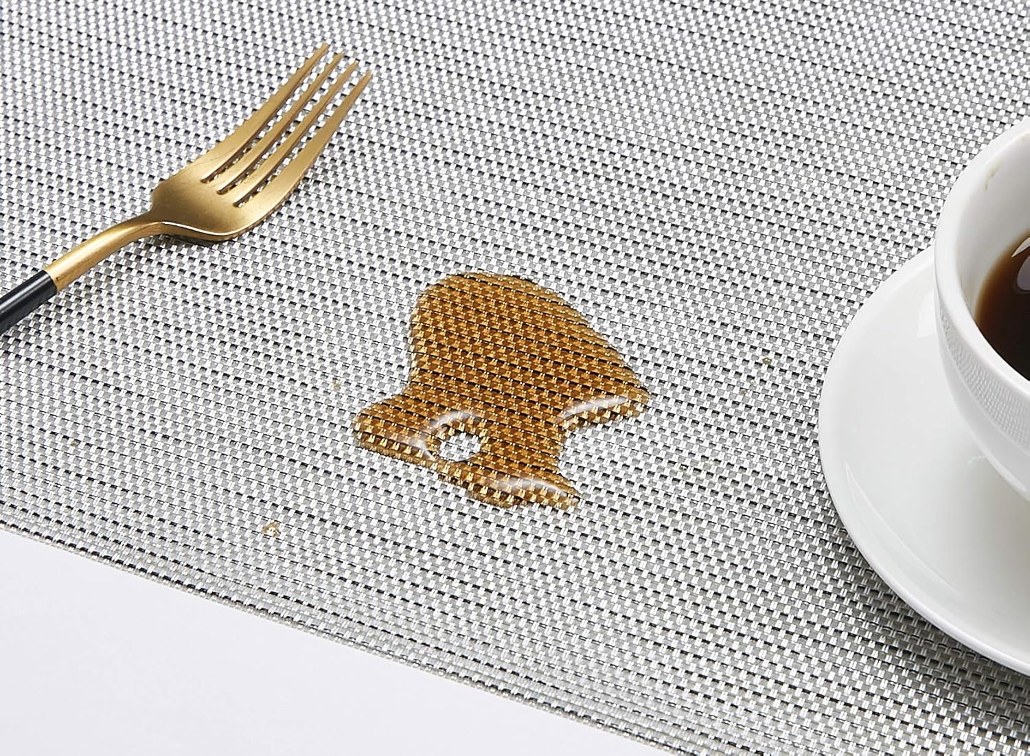 DOLOPL Placemats Grey Placemats Waterproof Placemat Set of 6 Crossweave Woven Vinyl Laminated Table Mat Easy to Clean Heat Resistant Wipeable Placemats for Dining Kitchen Table: Home & Kitchen