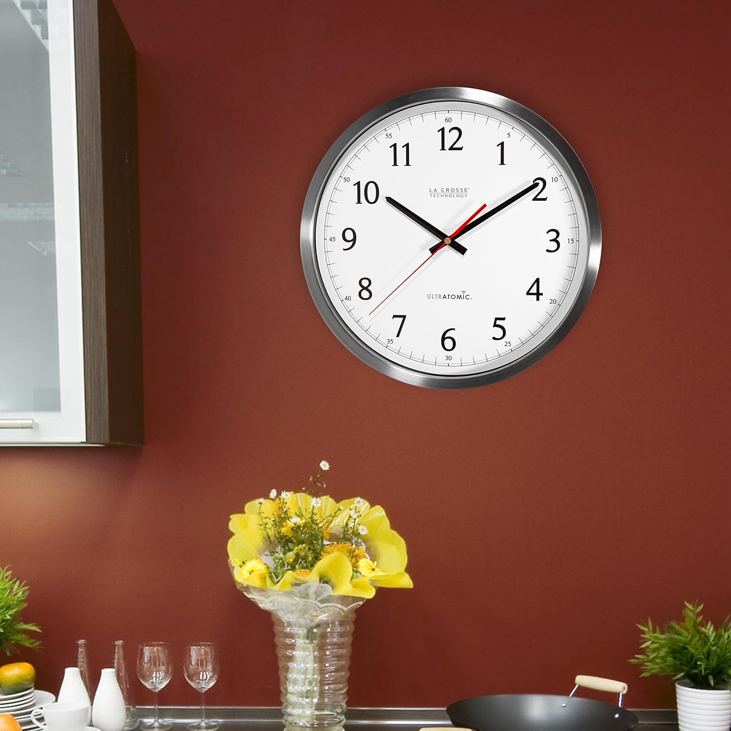 La Crosse Technology 404-1235UA-SS 14 Inch UltrAtomic Analog Stainless Steel Wall Clock: Home & Kitchen