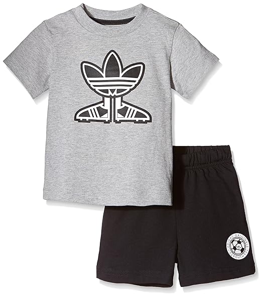 maglia e pantaloncini adidas