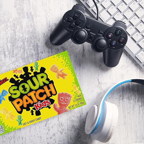 SOUR PATCH KIDS SOFT & CHEWY GUMMY CANDY, 3.5 OZ