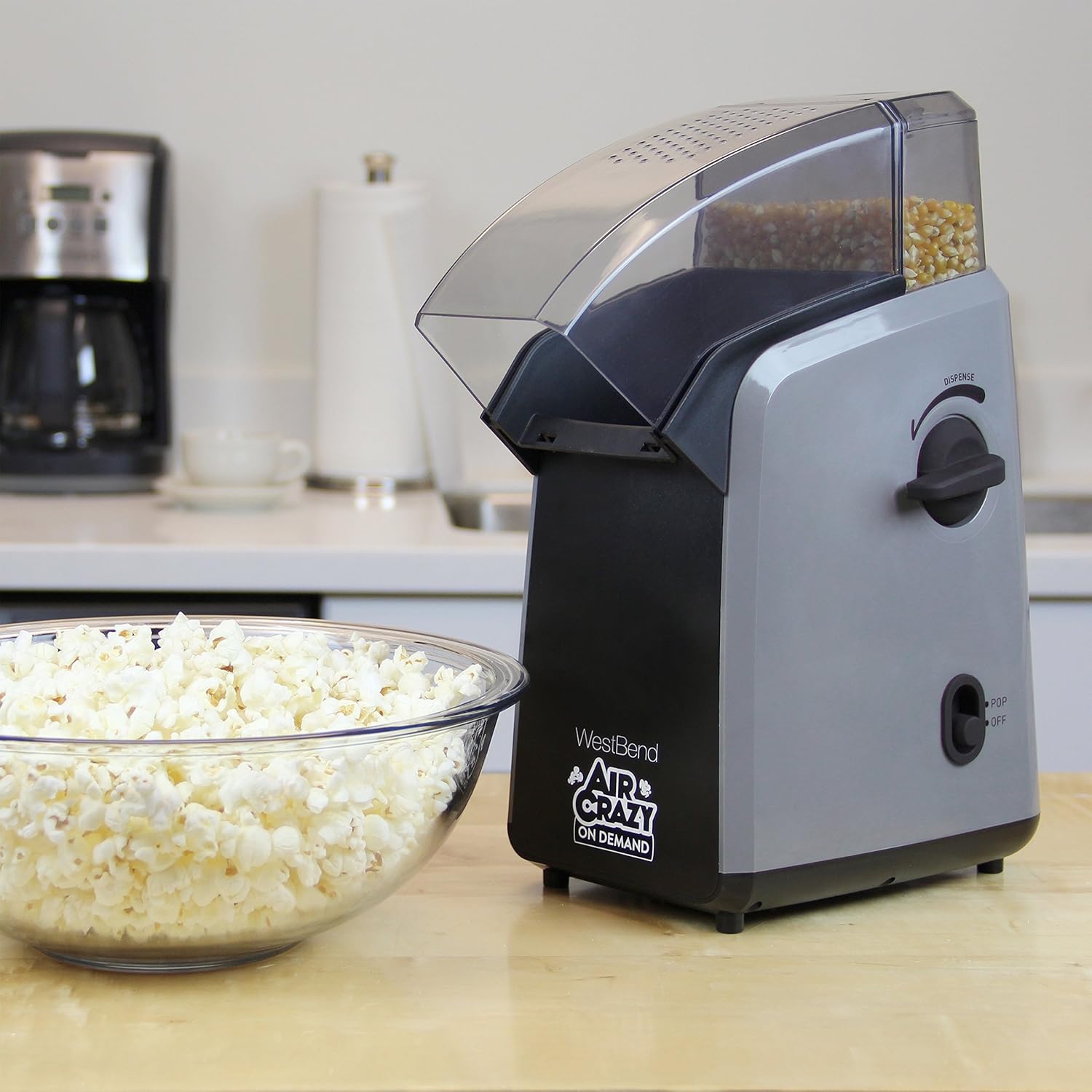 Amazon.com: West Bend 82702GB Air Crazy On Demand Hot Air Popcorn Popper  Featuring Single Serve or Family Size Portion Control, 4-Quart, Black:  Kitchen & ...
