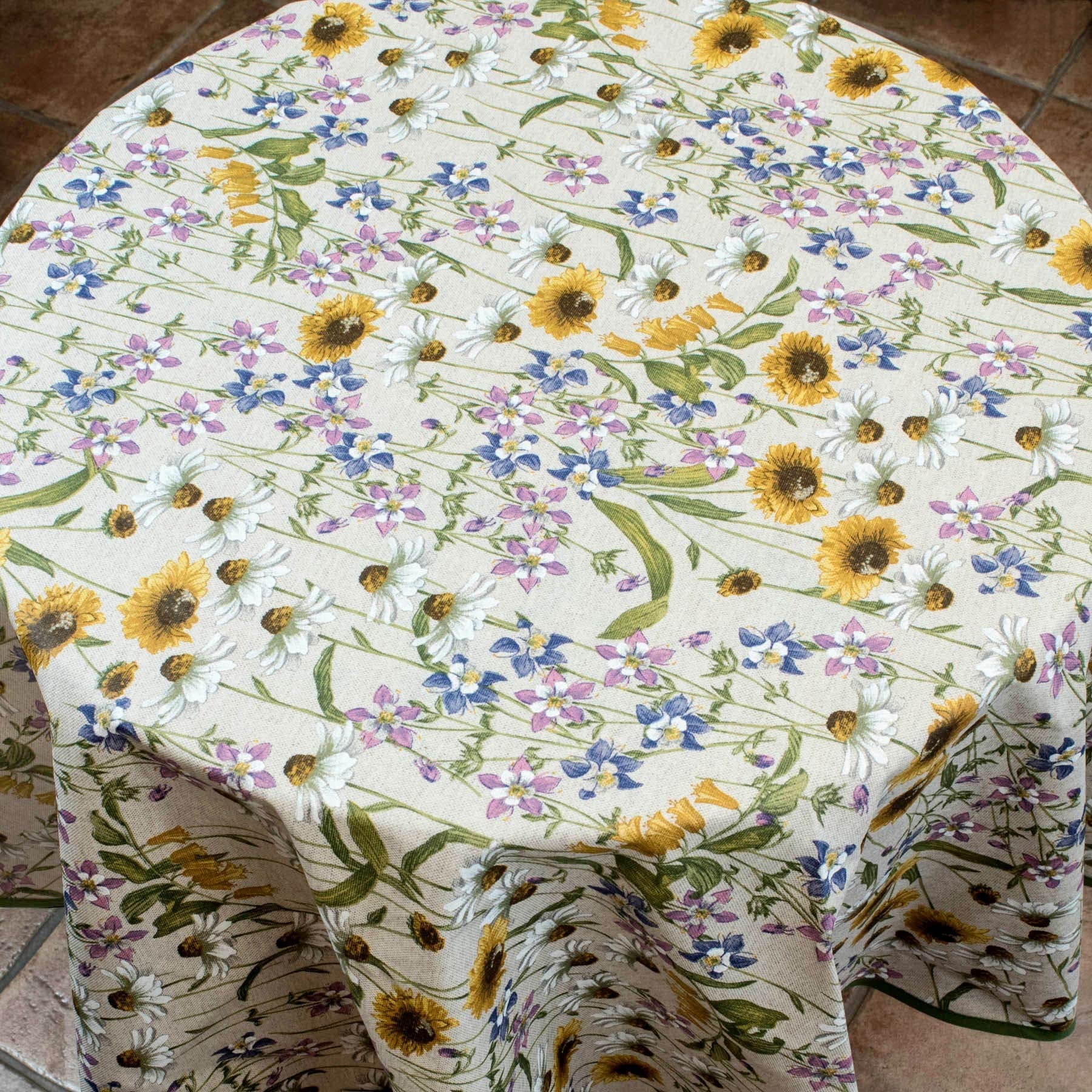 Liquid Tight, Stain Resistant Resin Coated Cotton Tablecloth - Camomile Round x6 140 — image 1