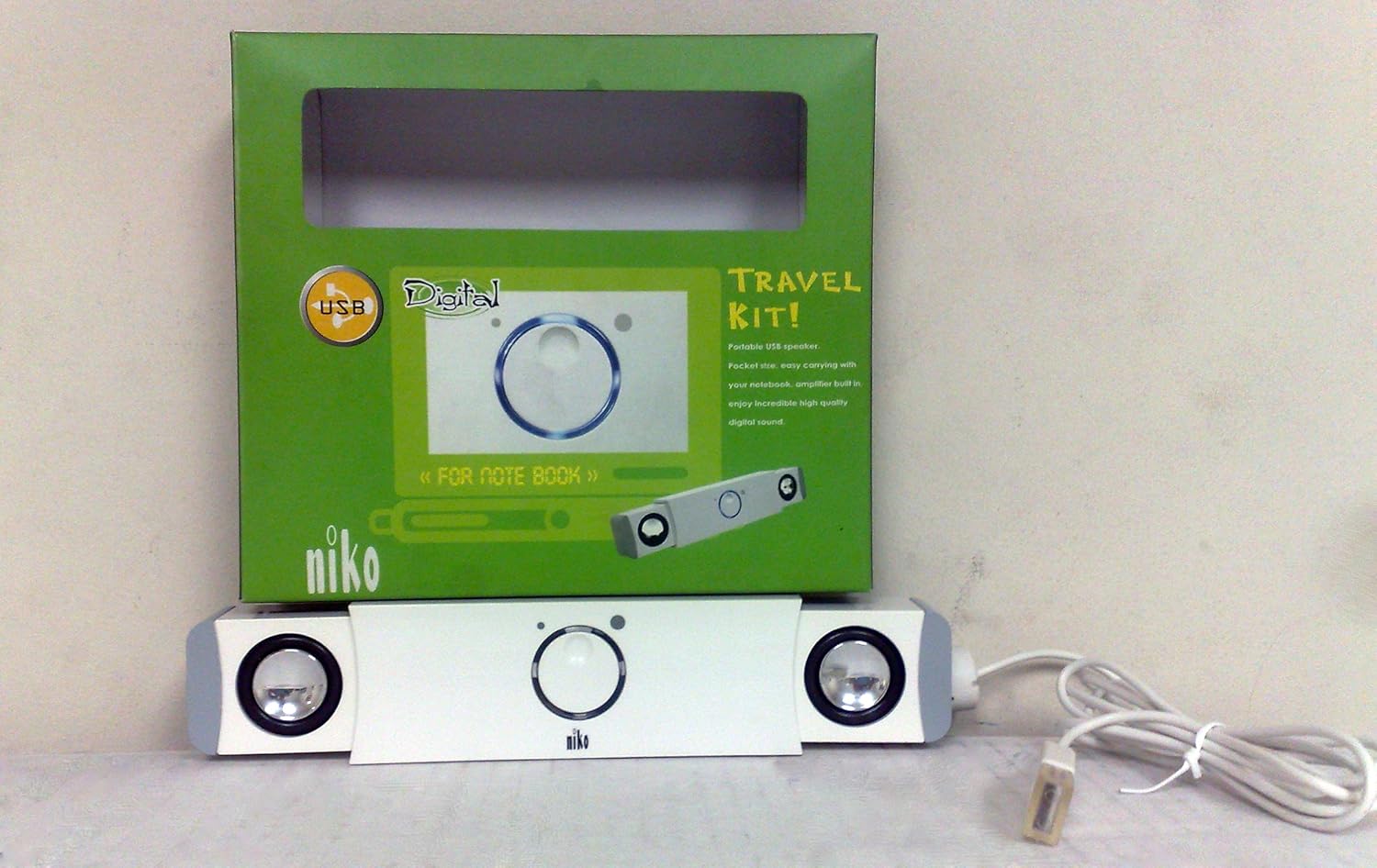 Amazon Com Niko Travel Pocket Size Collapsible Usb 2 0 Speakers With Amplifier 226nb Computers Accessories Amazon Com Niko Travel Pocket Size Collapsible Usb 2 0 Speakers With Amplifier 226nb Computers Accessories