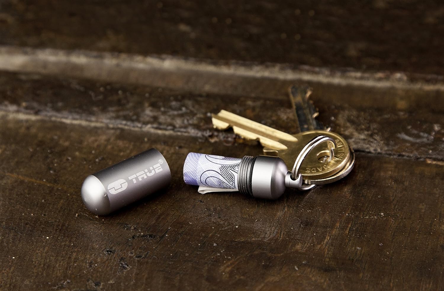 True Utility CashStash Waterproof Emergency Cash Capsule for Key Ring, Grey: Sports & Outdoors