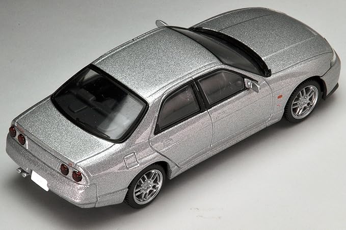 Amazon トミカリミテッドヴィンテージ ネオ 1 64 Lv N151a 日産 スカイライン Gt R オーテックバージョン 40th Anniversary 銀 完成品 ミニカー ダイキャストカー ホビー