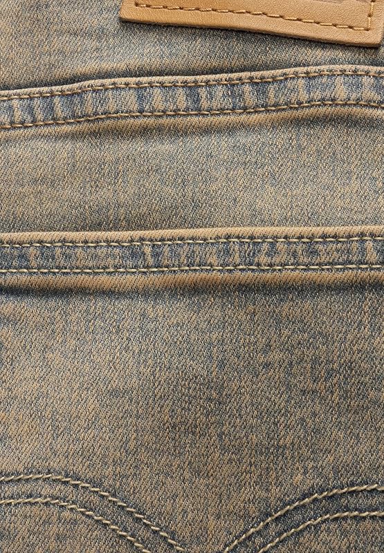 725 High Rise Bootcut in The Dust 725