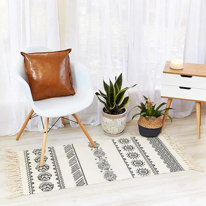 Black and White Runner Rug for Room Decor