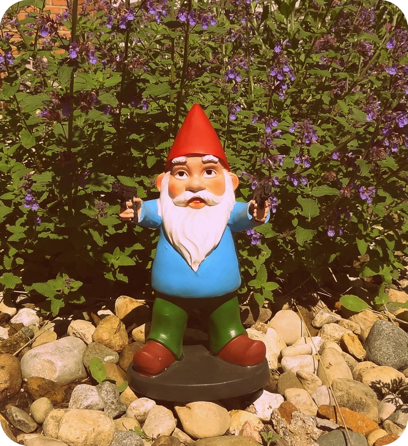 Funny Guy Mugs Garden Gnome Statue Combat Gnome Indoor Outdoor Garden Gnome Sculpture For Patio Yard Or Lawn Home Kitchen Dprd Tasikmalayakab Go Id