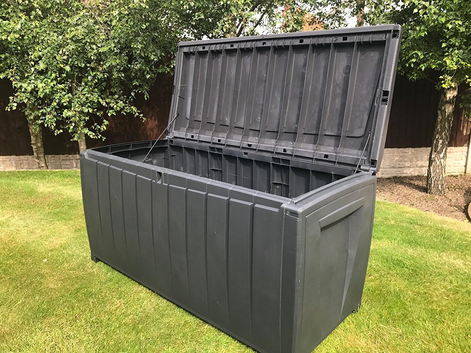 Super Saturday Novel Keter 340 Ltr Garden Storage Box Constructed With