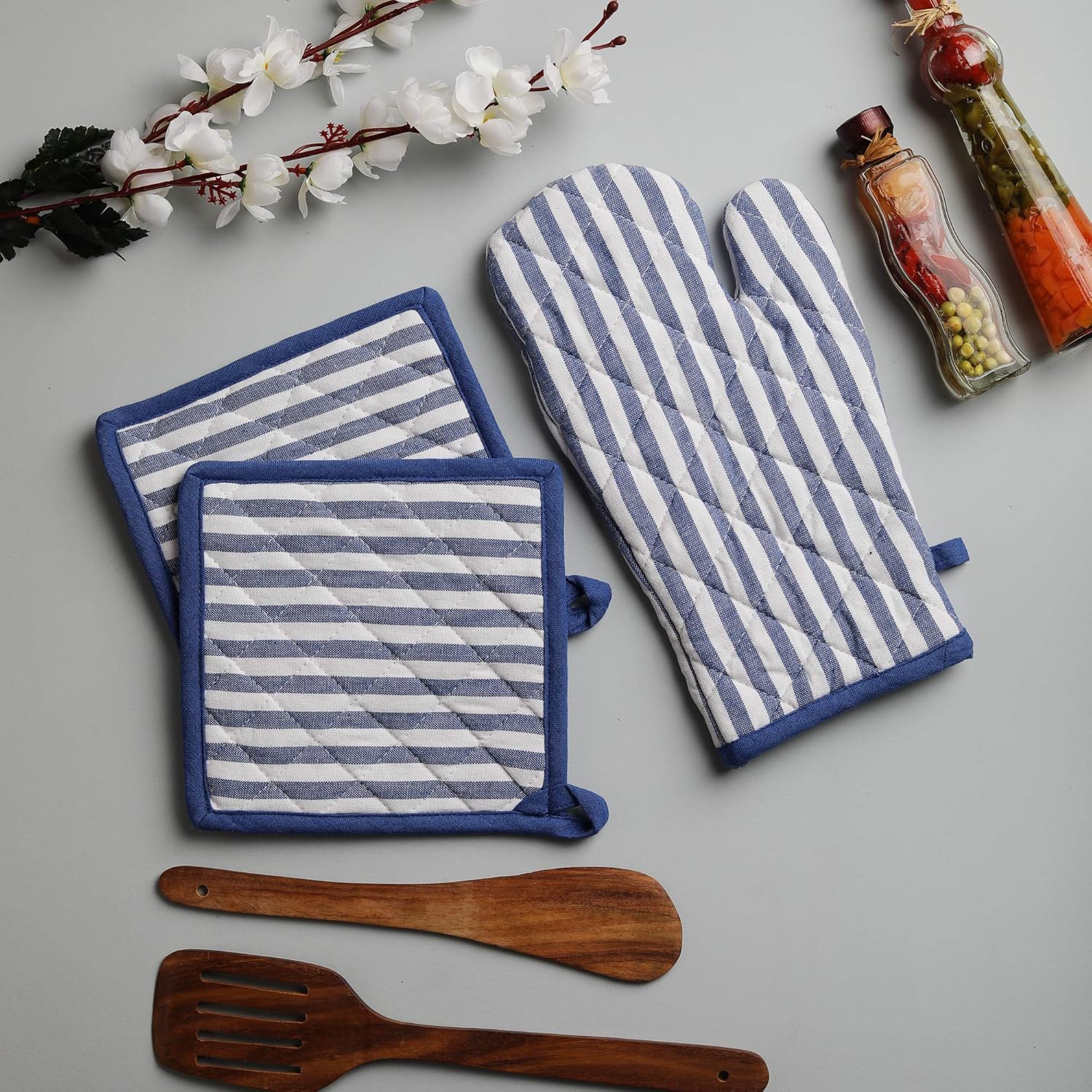 Cotton Oven Mitten and Pot Holders, 3 Piece Set, Blue & White Stripe For Everyday Use