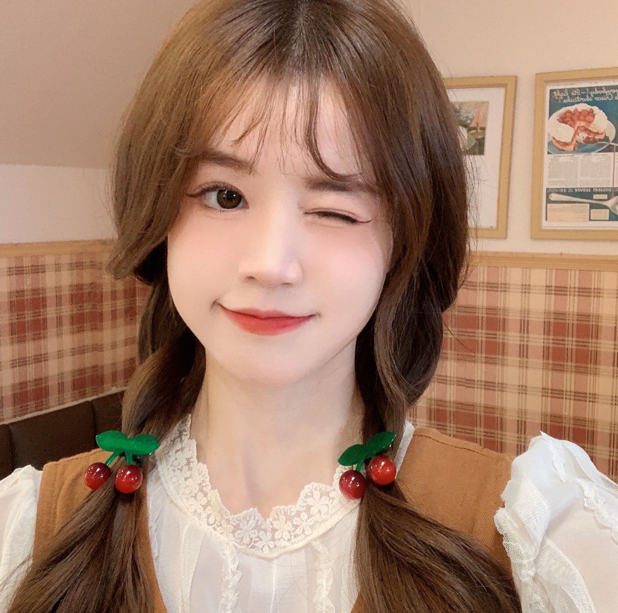 Hair Clips, Cherry Barrettes Hairpins for Party Daily, Set of 3 Lovely Handmade Headwear, Hair Accessories for Women Girls Kids Children