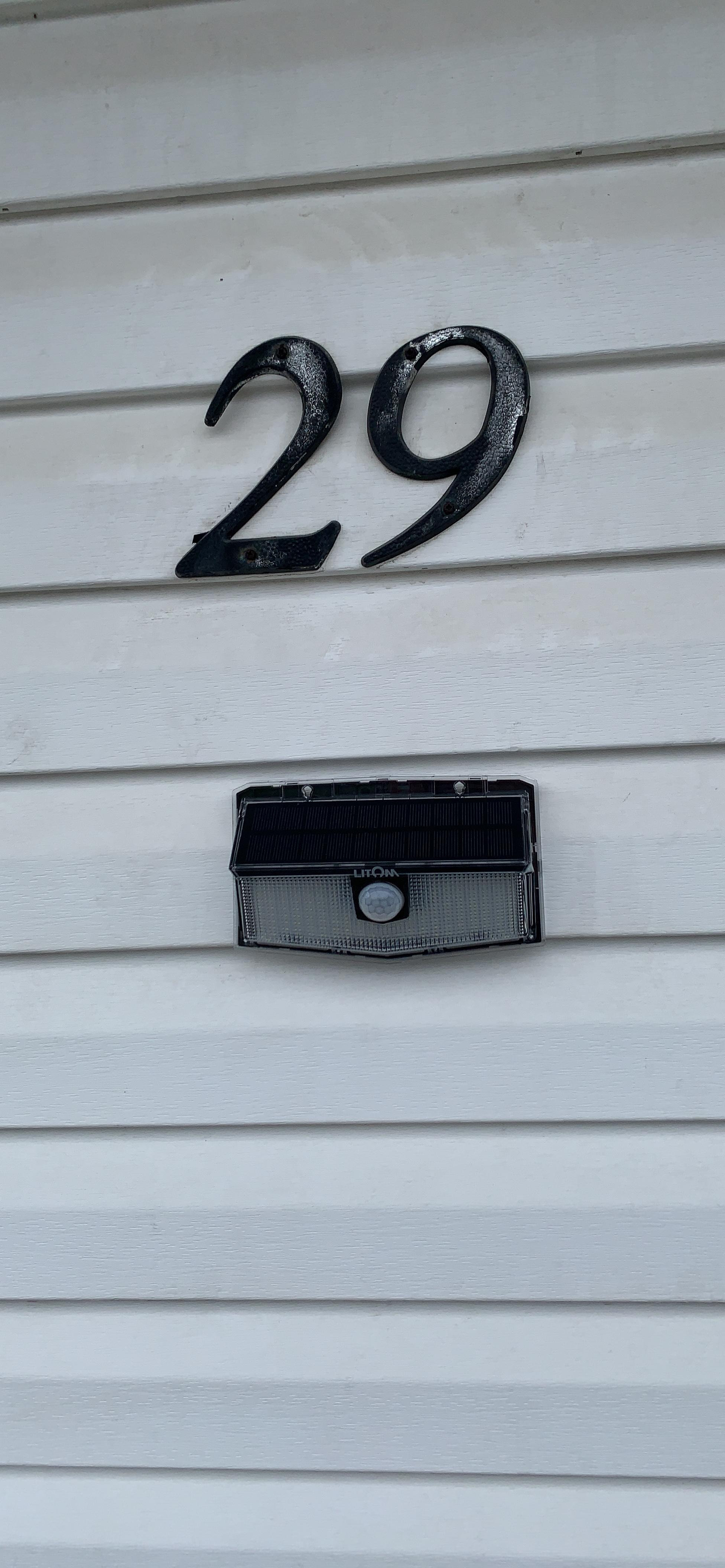 outside light not working on Litom B S215 Solar Lights Outdoor 160 Led