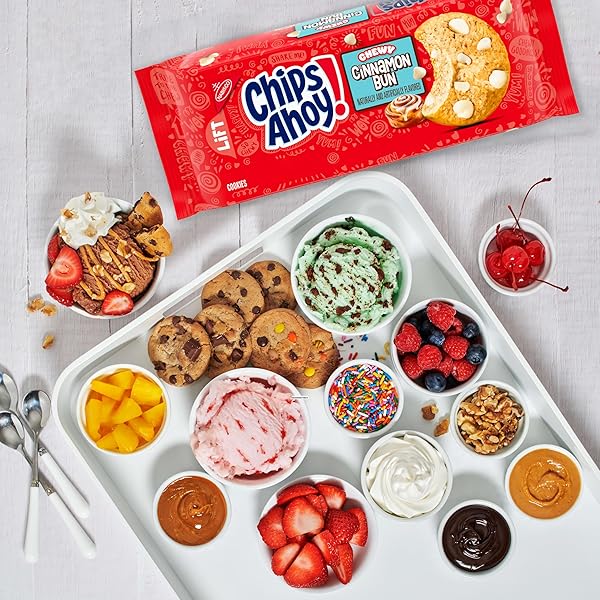 CHIPS AHOY! CHEWY CINNAMON BUN COOKIES, 9.58 OZ