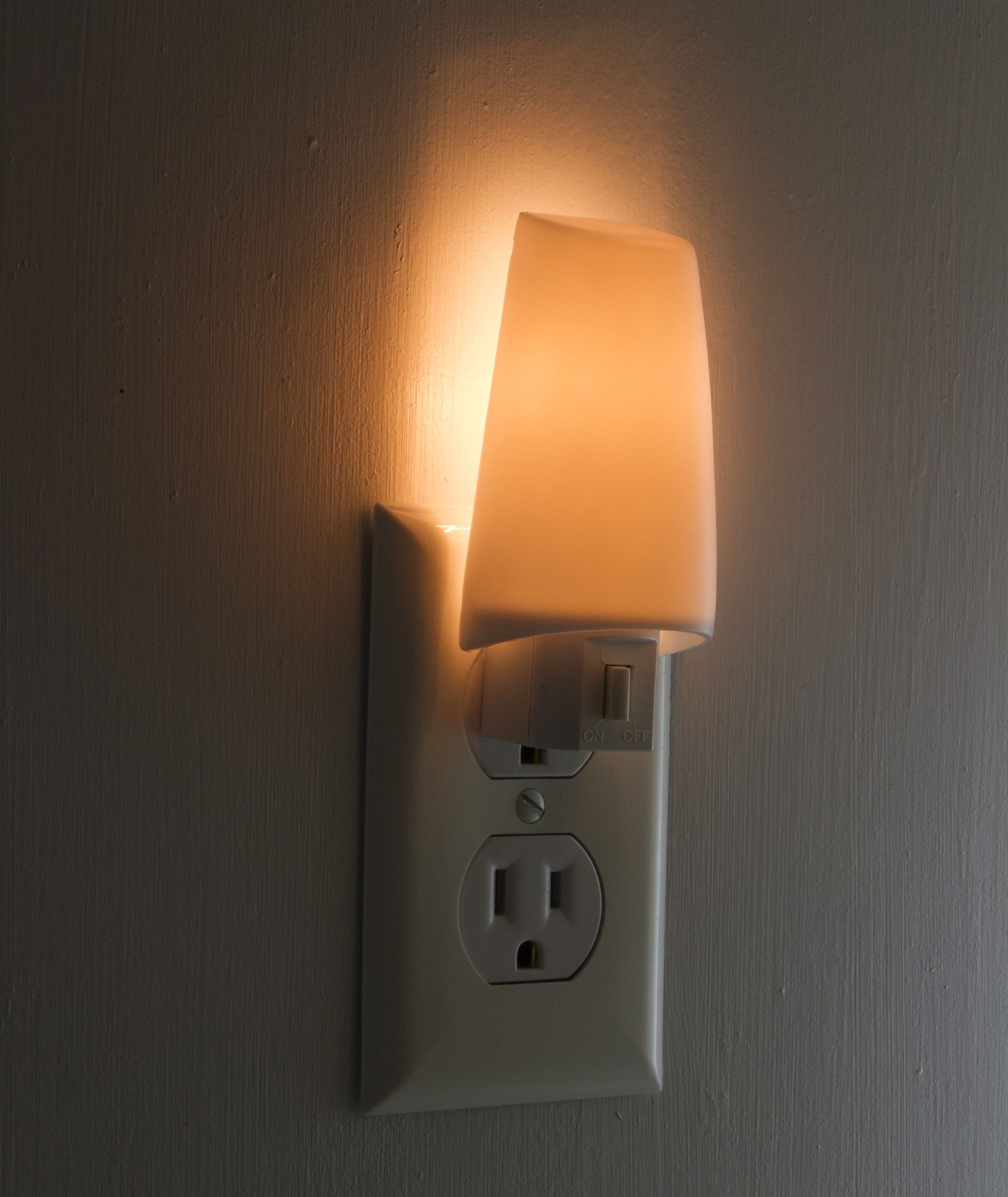 Lights By Night Manual On/Off Night Light, Incandescent, PlugIn, Soft