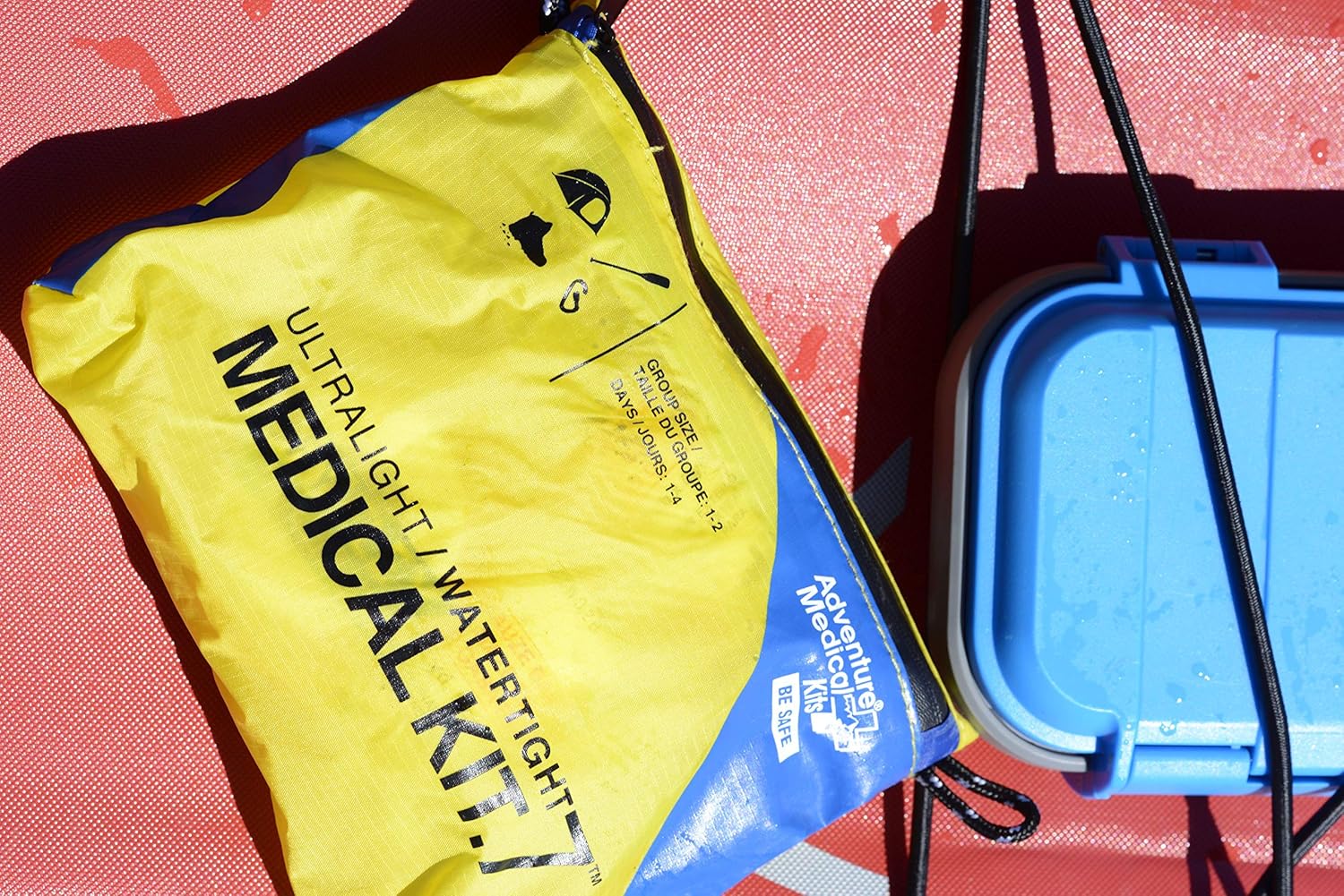 Adventure Medical Kits UltraLight and Watertight: Sports & Outdoors