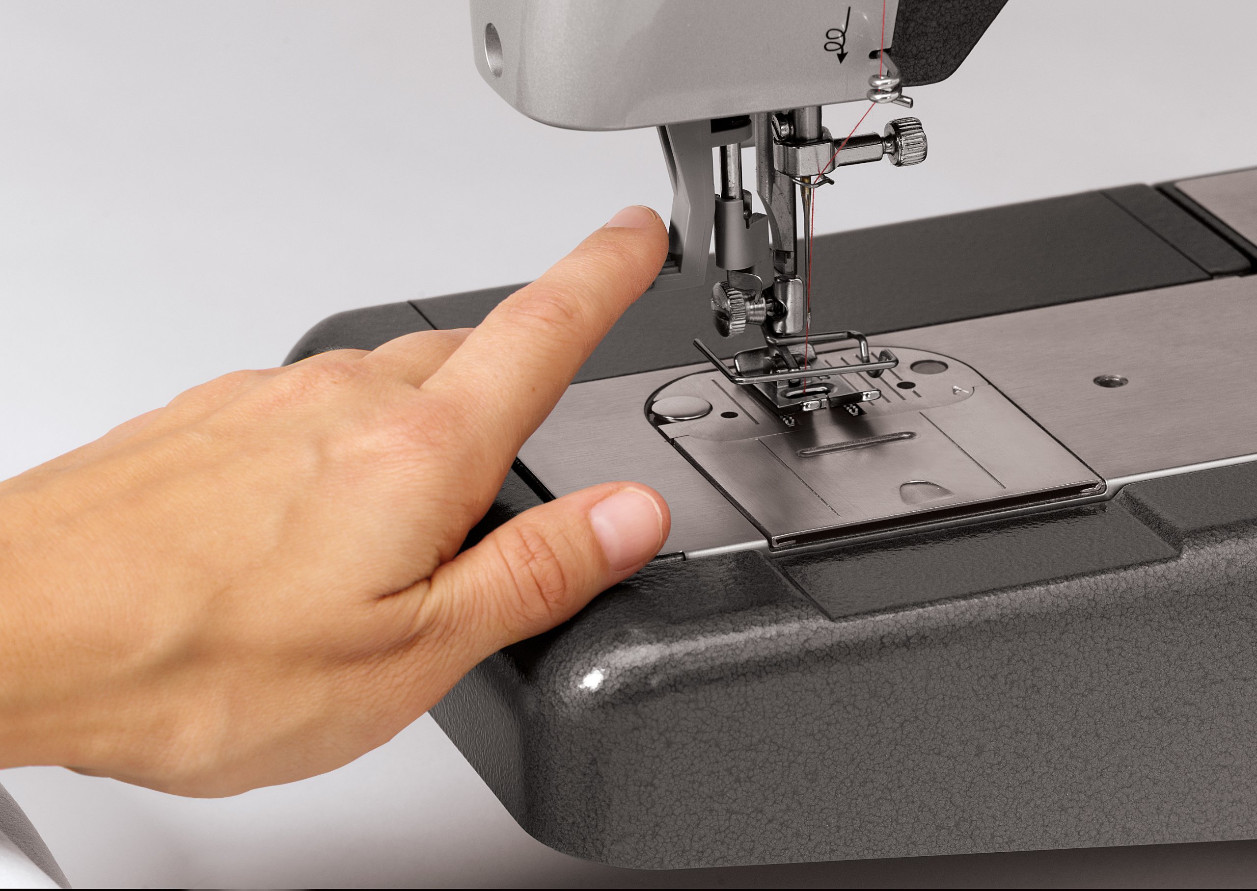 Singer CG590 Commercial Grade Sewing Machine Buy Online in UAE