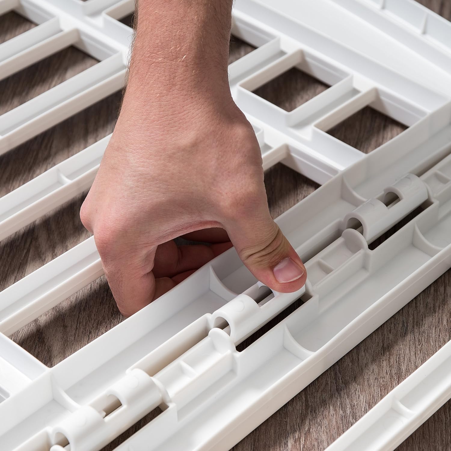 IRIS USA 24'' 4 Panel Exercise Pet Playpen with Door, White Cl-604E (586680) : Pet Supplies