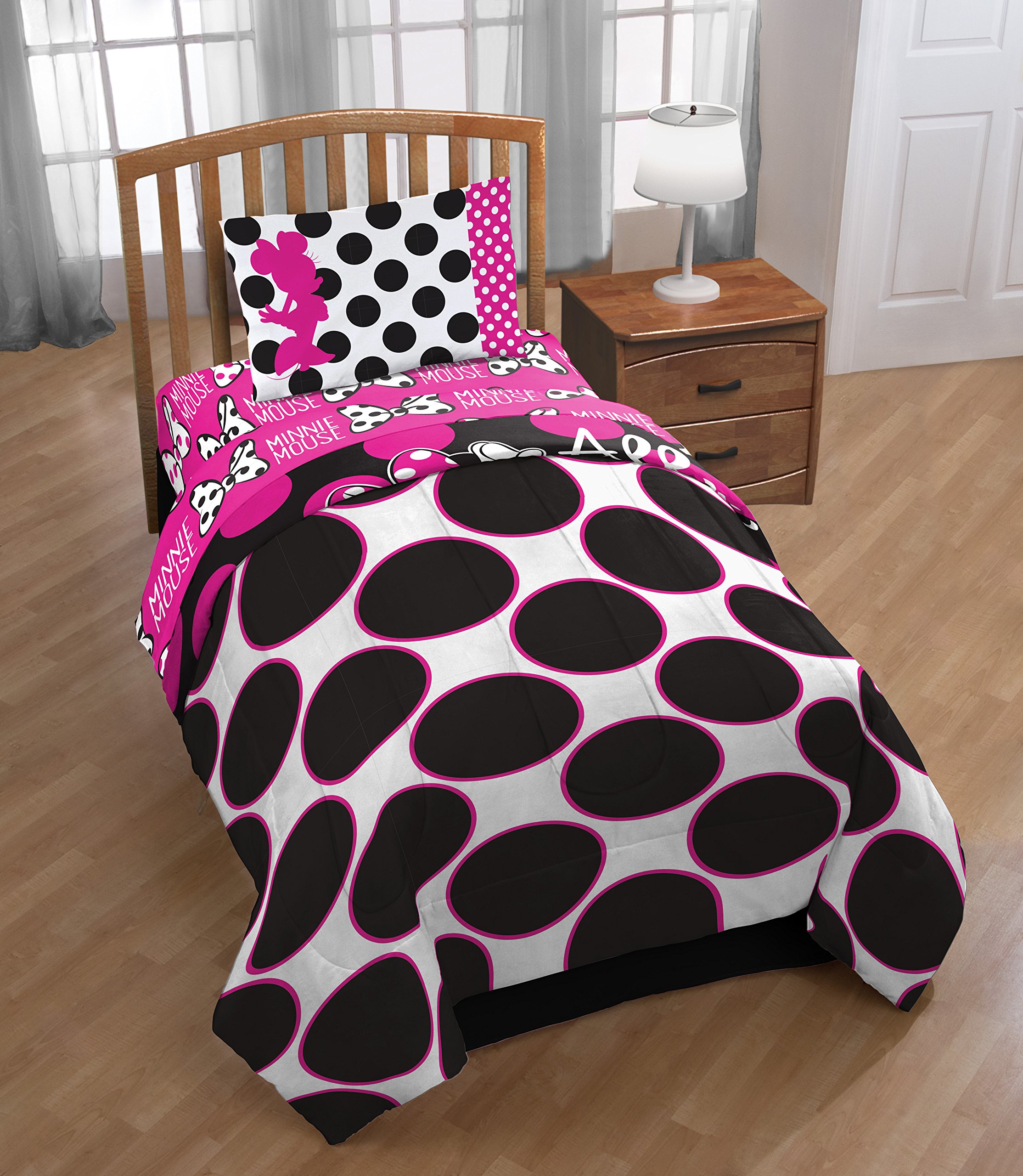 Disney Minnie Mouse All About The Dots Reversible Twin Comforter