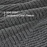 Bedsure Extra Large Dog Blanket 203x152 cm Dark Grey Fleece view 3