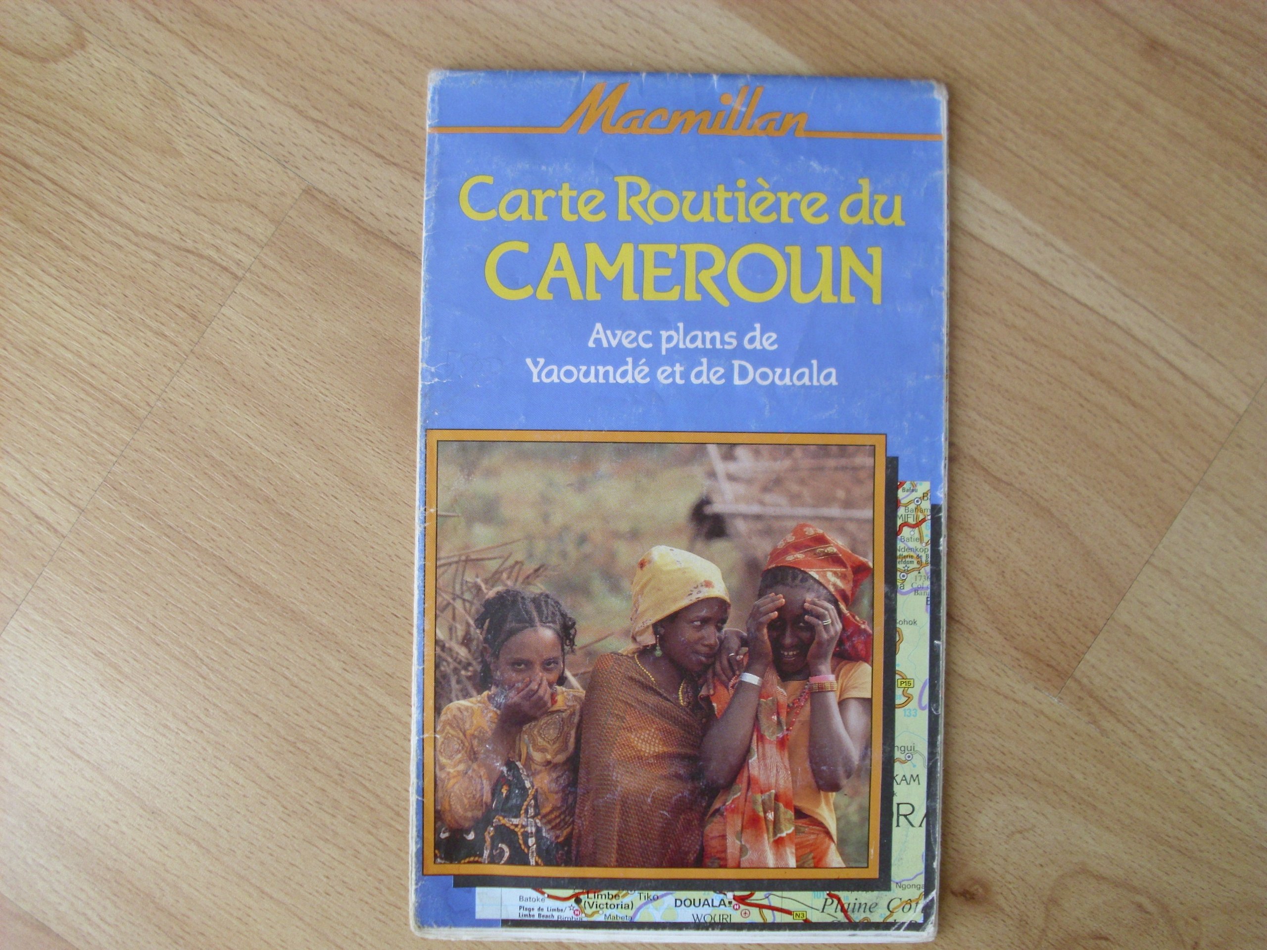 Macmillan Carte Routiere Du Cameroun Avec Plans De Yaounde Et De Douala Macmillan Road Map Of Cameroon Including Plans Of Yaounde And Douala Macmillan Traveller S Maps French Edition Macmillan Publishers 9780333426739