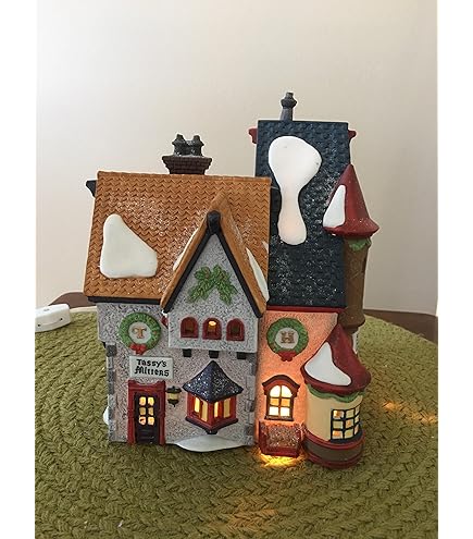 Amazon.com: DEPARTMENT 56/HERITAGE VILLAGE COLLECTION/NORTH POLE