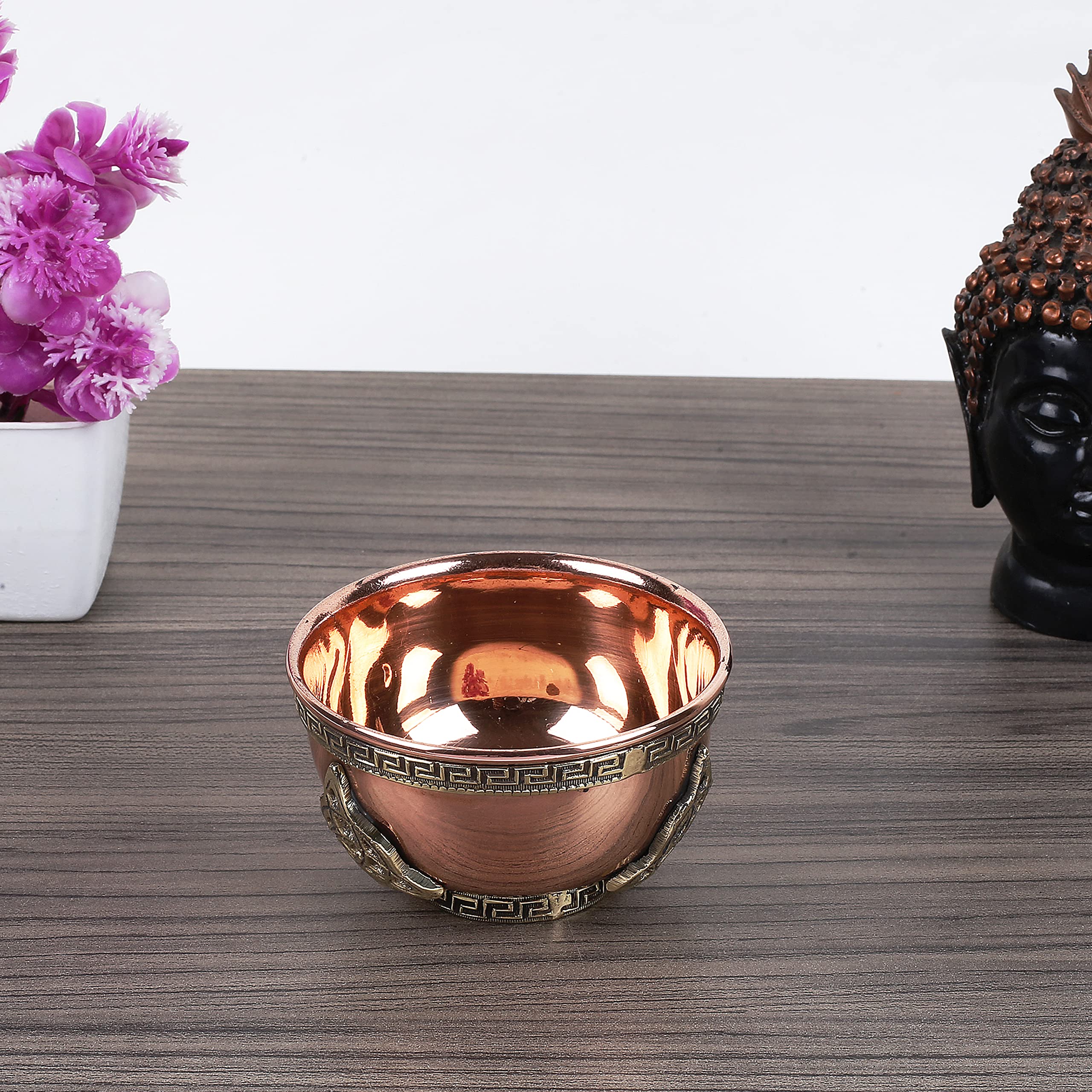 Indian Consigners Small Altar Witchcraft Serving, Offering or Smudging Copper Brass Bowl (Triquetra)