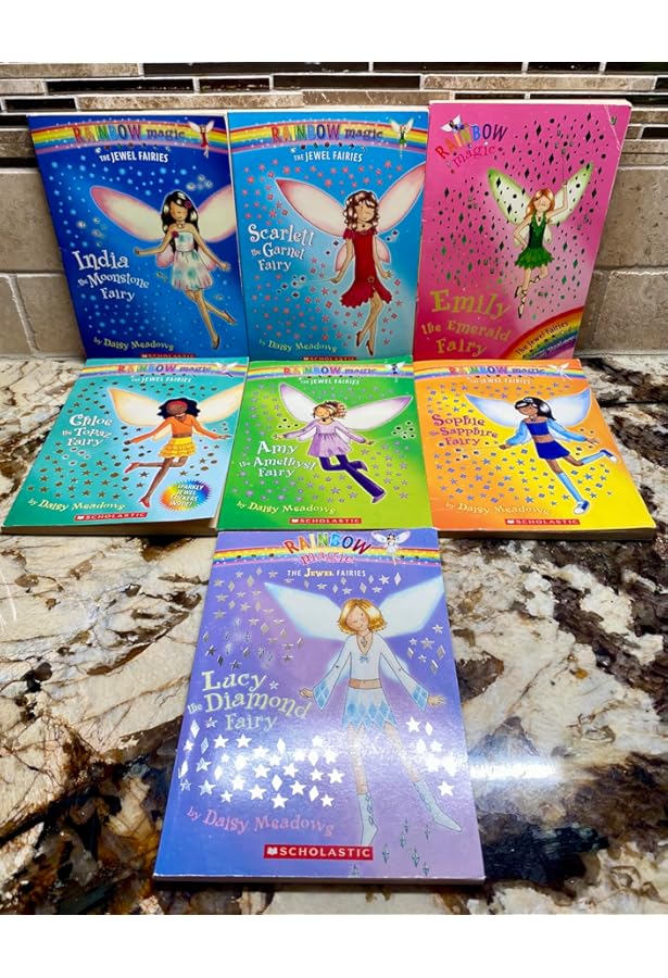 Amazon.com: Rainbow Magic Princess Fairies (7 Volume Set